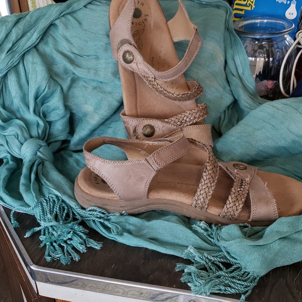 tan summer sandals